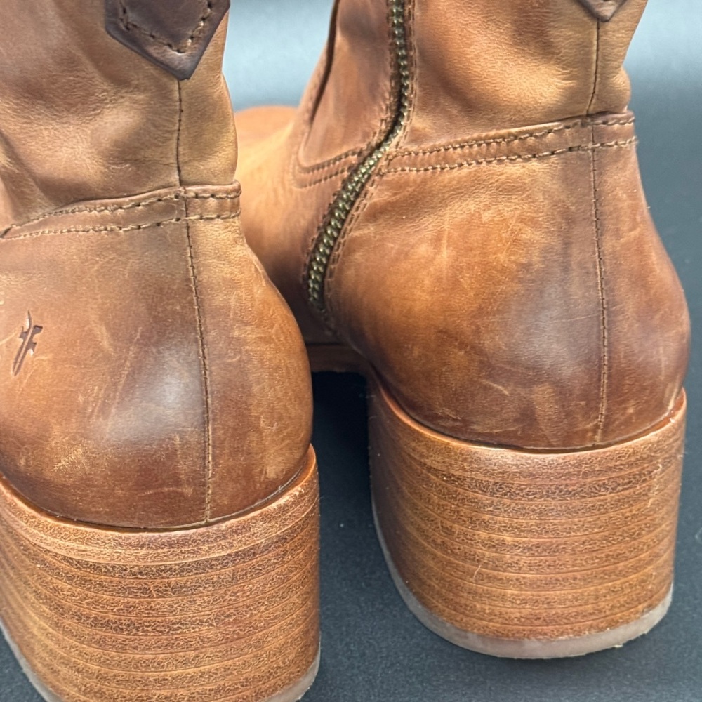 Frye Brown Claire Leather Ankle Booties with Block Heel Sz 9 - Picture 7 of 12